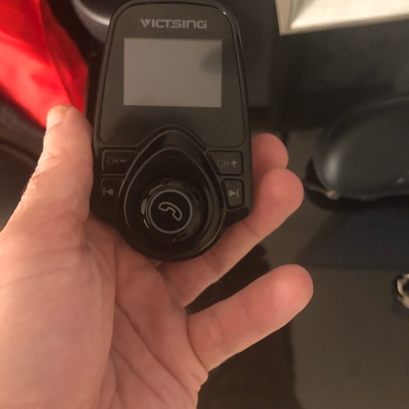 Mint Victsing T20 Bluetooth FM transmitter for car!! - Picture 4 of 8